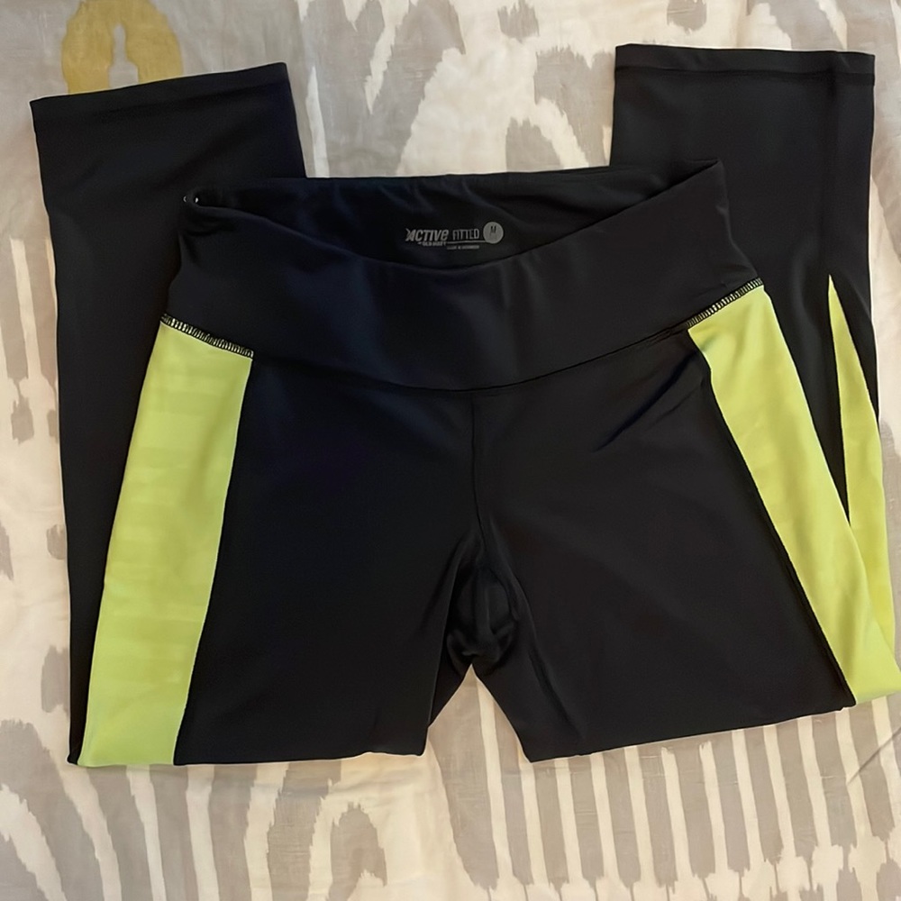 Old Navy active capri pants